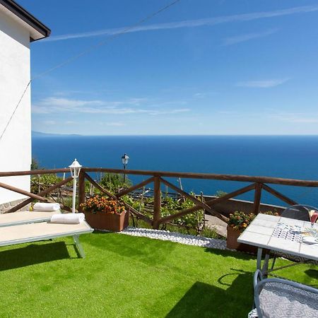 Holidays Perla D'Амалфи Екстериор снимка